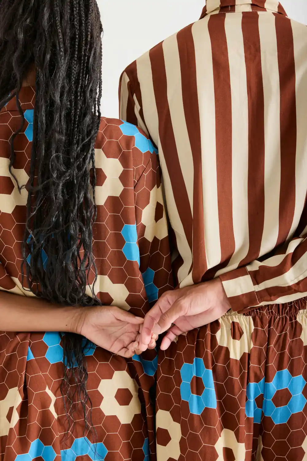 Picture of a couple wearing a matchy-matchy style outfit