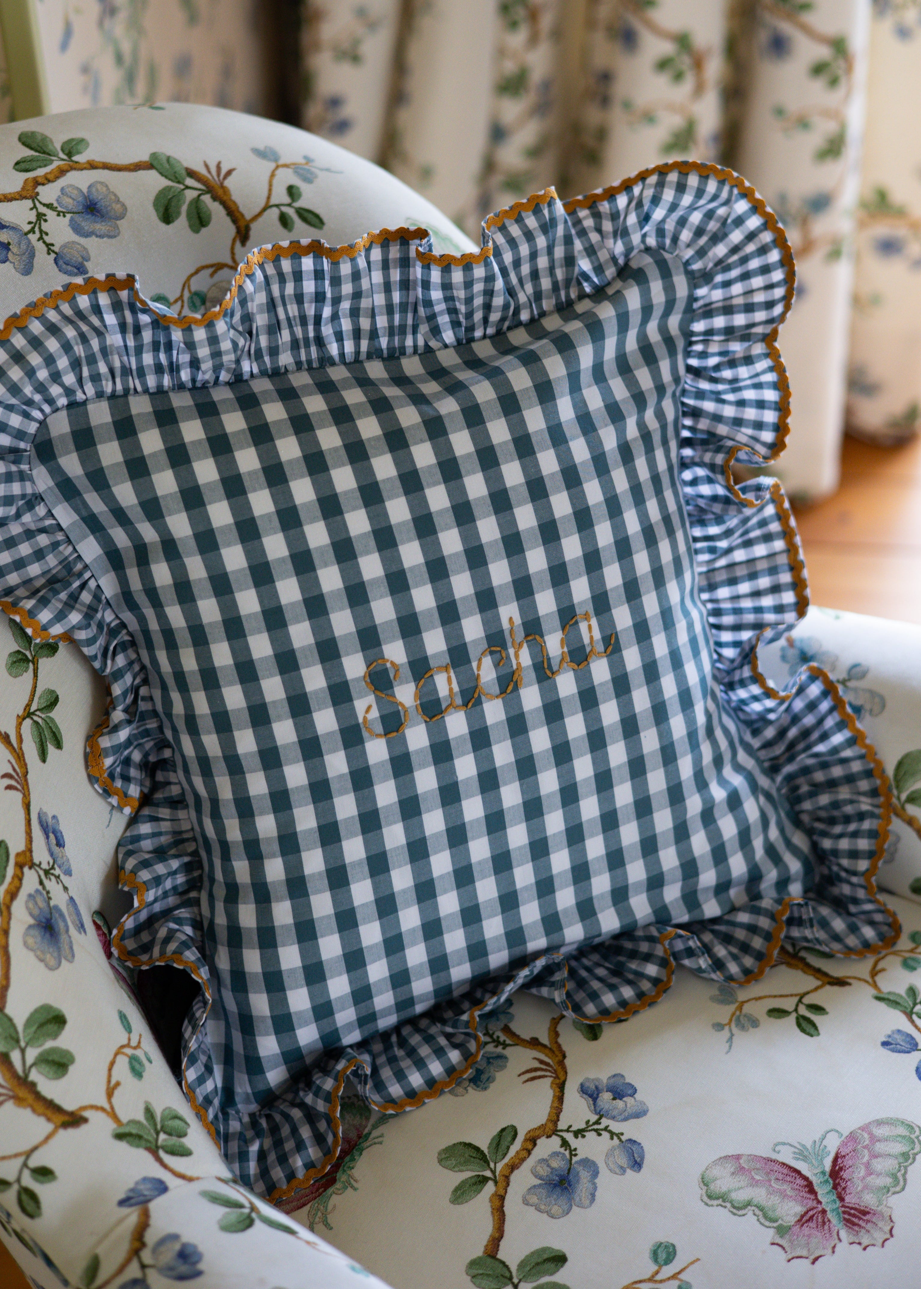 hobo / ARMY CLOTH  PATCHWORK CUSHION /BG hobo / ARMY CLOTH PATCHWORK CUSHION /BG CUSHION S UPCYCLED